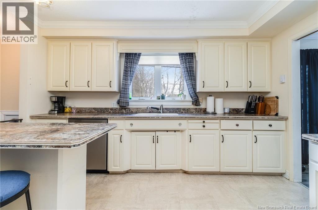 186 Willingdon Street, Fredericton, New Brunswick  E3B 3A5 - Photo 17 - NB137354