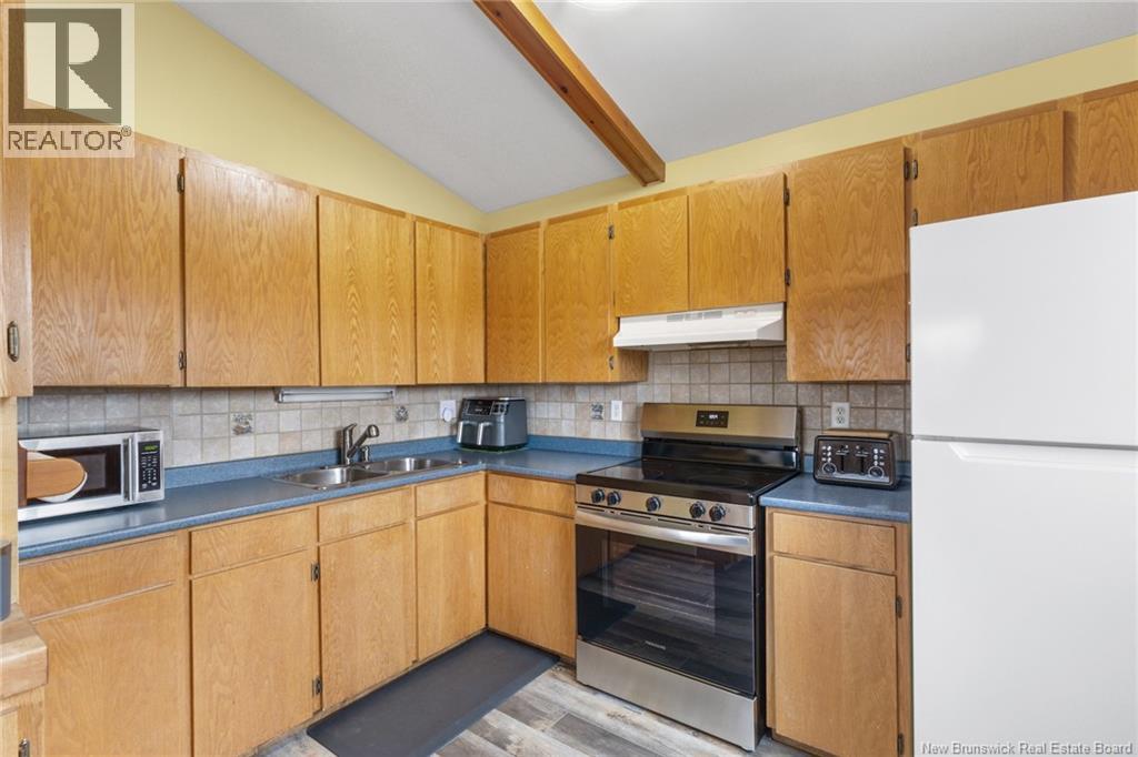 1783 Lakeview Road, Cambridge-Narrows, New Brunswick  E4C 2B4 - Photo 24 - NB137398