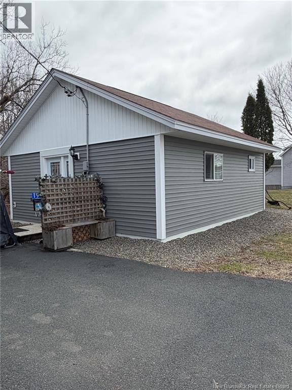 19 Pine Street, St. Stephen, New Brunswick  E3L 1X3 - Photo 7 - NB137449