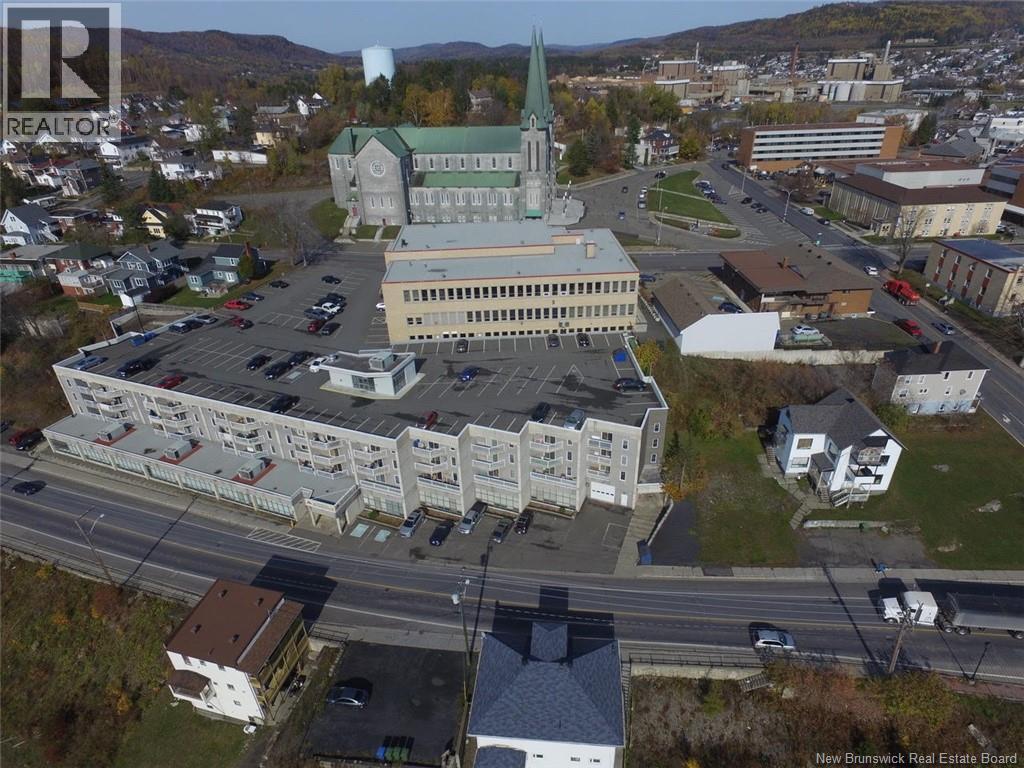 127-165 St-Francois Street, Edmundston, New Brunswick  E3V 1E8 - Photo 2 - NB137505