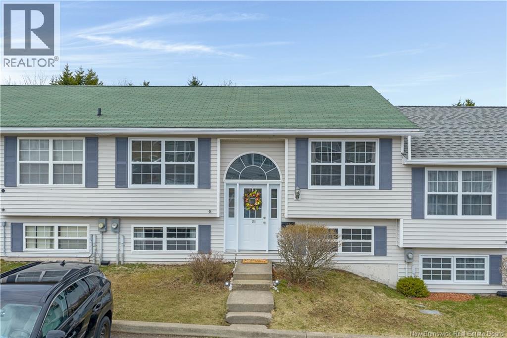 29 Longview Court, Saint John, New Brunswick  E2J 4N2 - Photo 2 - NB137409