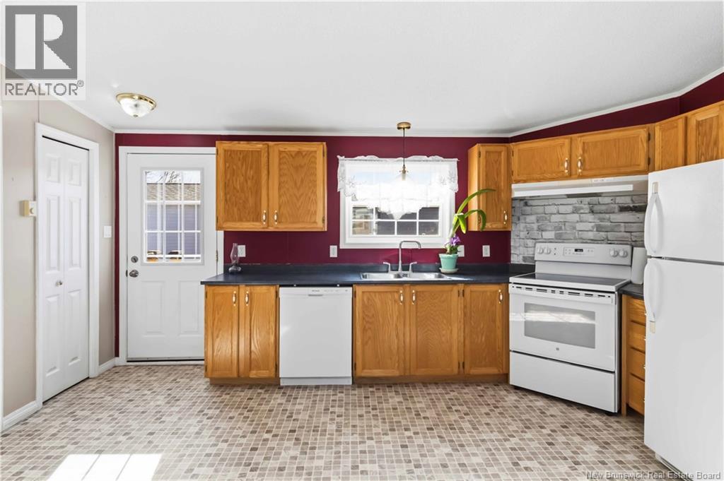 36 Jacob Street, Fredericton, New Brunswick  E3G 0E1 - Photo 2 - NB137614