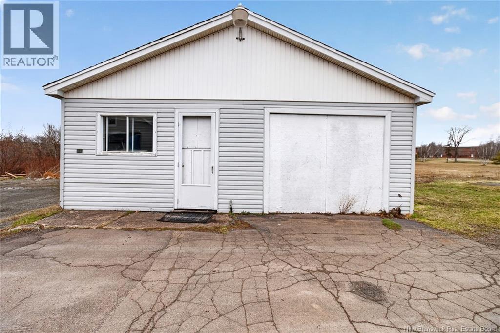 375 Champlain Street, Dieppe, New Brunswick E1A 1P3 - Photo 12 - NB137634