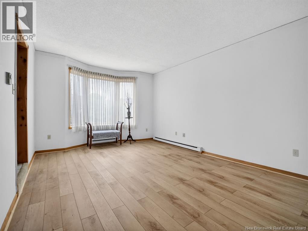 39 Hayden Drive, Moncton, New Brunswick  E1E 4E9 - Photo 5 - NB136868