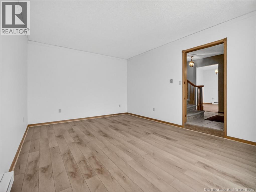 39 Hayden Drive, Moncton, New Brunswick  E1E 4E9 - Photo 6 - NB136868