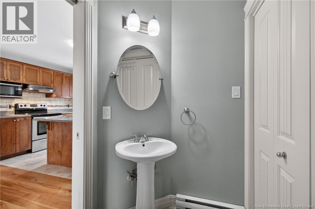 913 Bernard, Dieppe, New Brunswick  E1A 4A6 - Photo 16 - NB135985