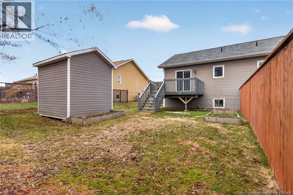 913 Bernard, Dieppe, New Brunswick  E1A 4A6 - Photo 31 - NB135985