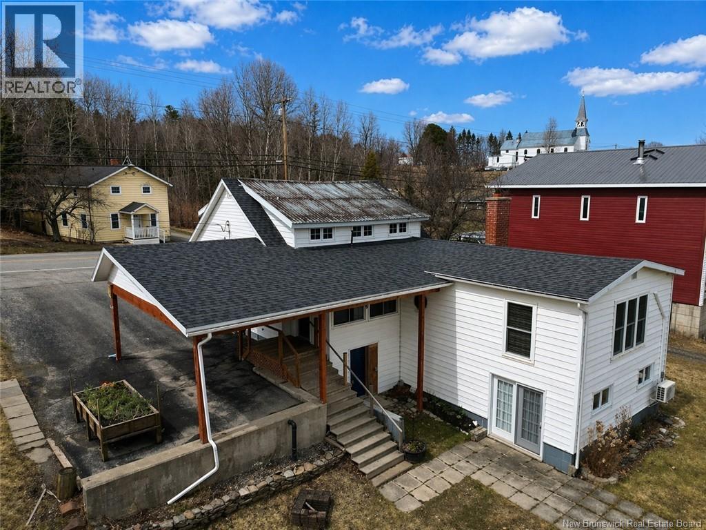 184 Main Street, Plaster Rock, New Brunswick  E7G 2E3 - Photo 2 - NB137724