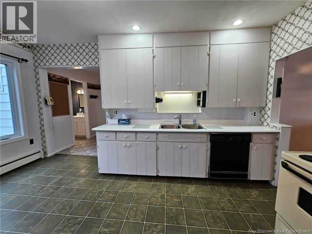 184 Main Street, Plaster Rock, New Brunswick  E7G 2E3 - Photo 20 - NB137724