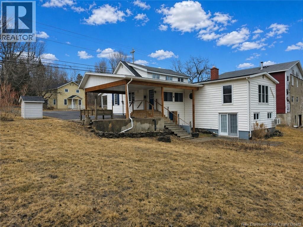 184 Main Street, Plaster Rock, New Brunswick  E7G 2E3 - Photo 5 - NB137724