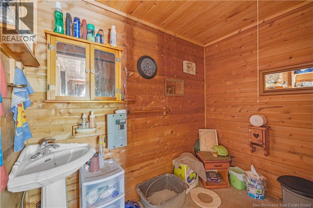 S S. Oromocto Lake Road, Clarendon, New Brunswick  E2L 2S6 - Photo 11 - NB137432
