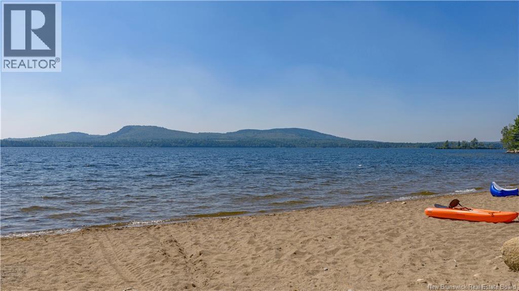 S S. Oromocto Lake Road, Clarendon, New Brunswick  E2L 2S6 - Photo 20 - NB137432