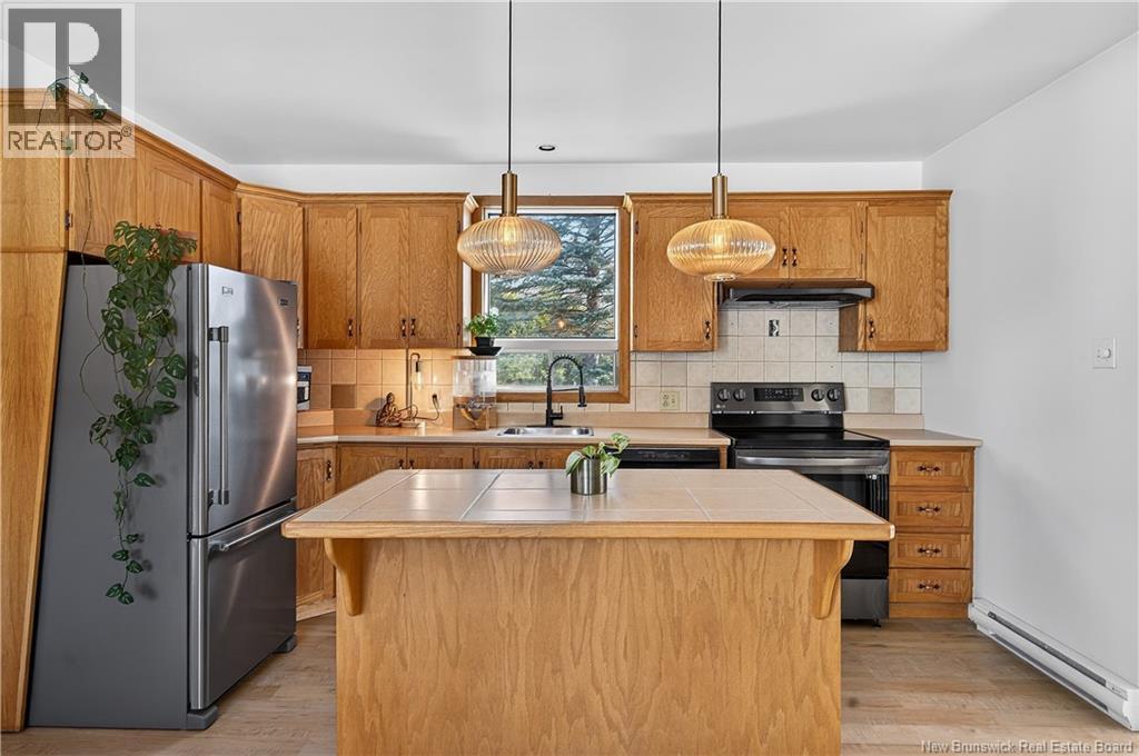 18 Stanley Street, Campbellton, New Brunswick  E3N 1G9 - Photo 7 - NB137664