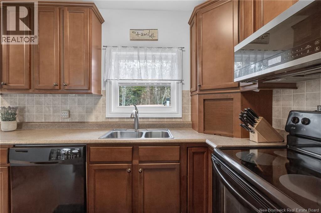 77 Lawson, Riverview, New Brunswick  E1B 3R1 - Photo 25 - NB137632