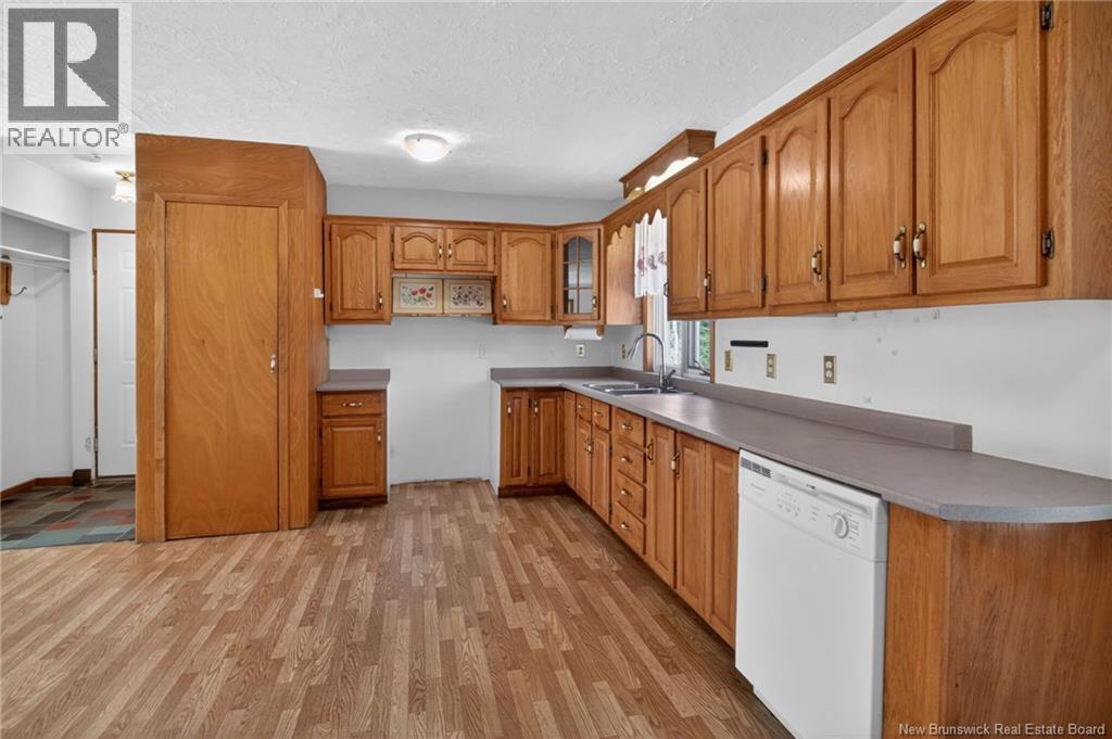 39 Briggs Cross Road, Lutes Mountain, New Brunswick  E1G 2X8 - Photo 9 - NB137853