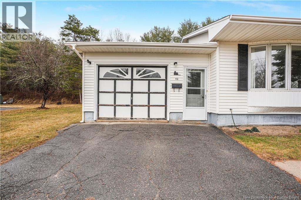 42 River Street, Fredericton, New Brunswick  E3A 4L7 - Photo 4 - NB137883