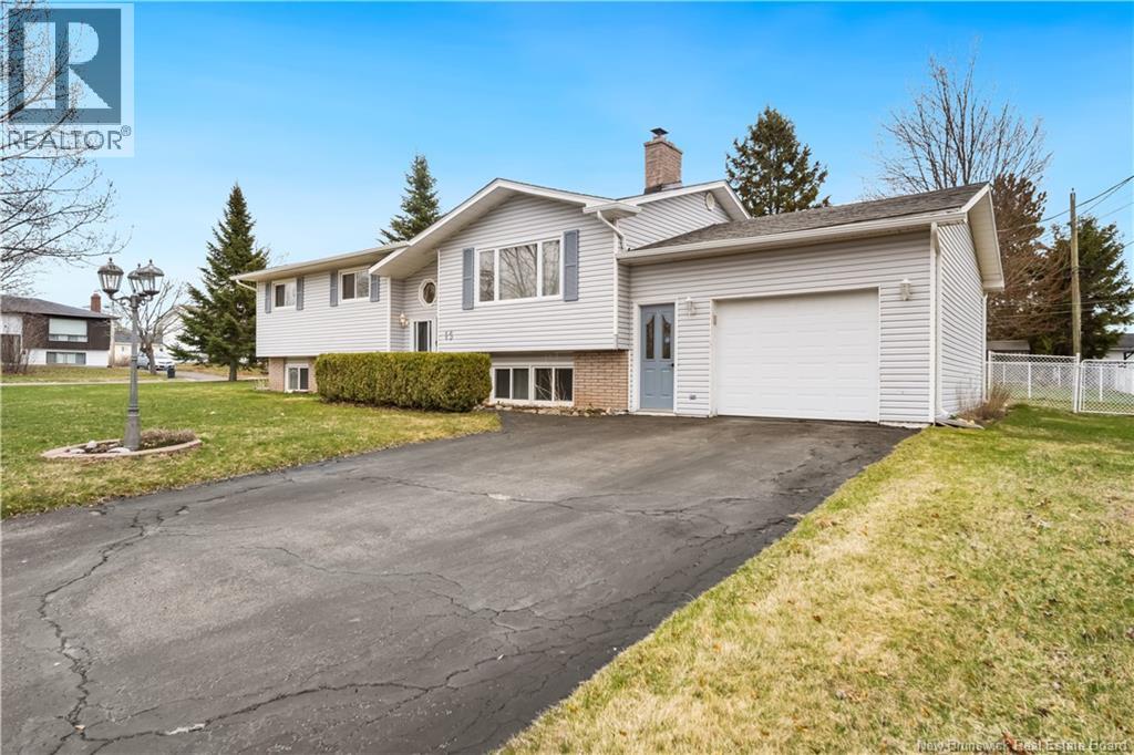13 Trider, Riverview, New Brunswick  E1B 3R7 - Photo 3 - NB137926