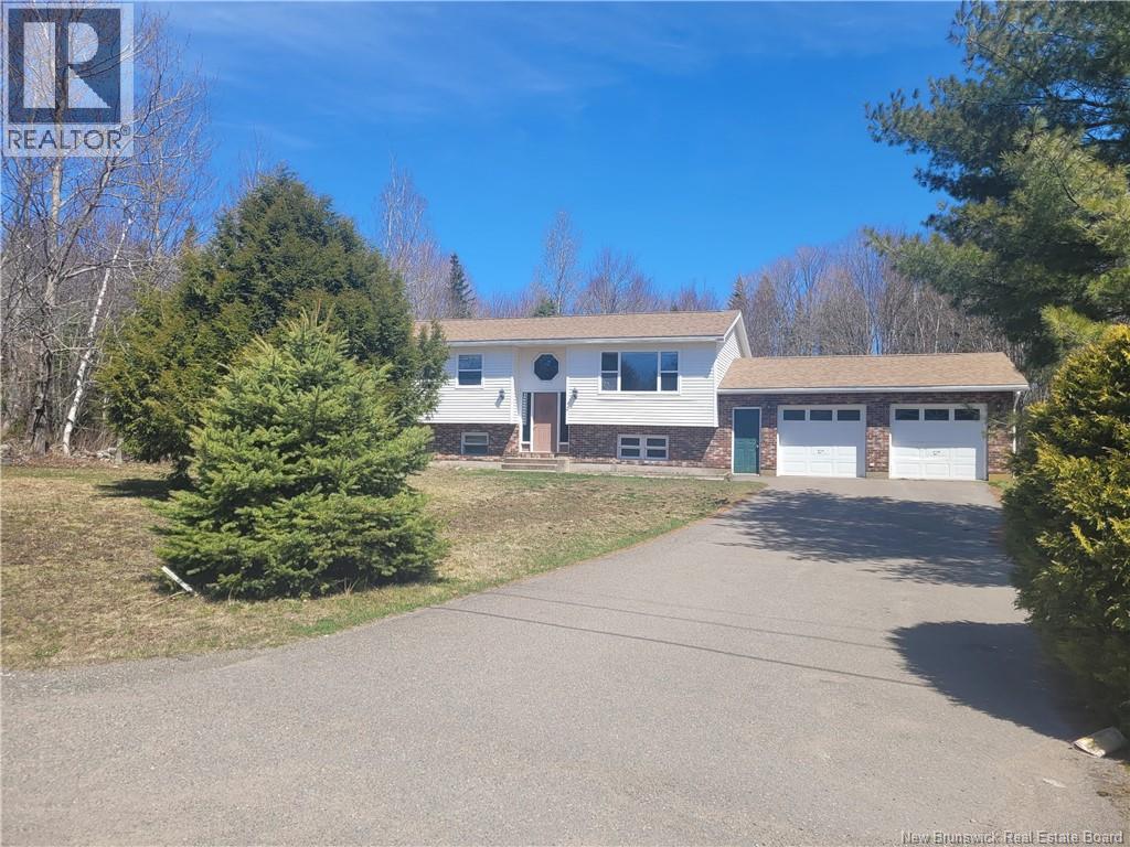 2 Anita Drive, Rothesay, New Brunswick  E2S 1A8 - Photo 1 - NB137954