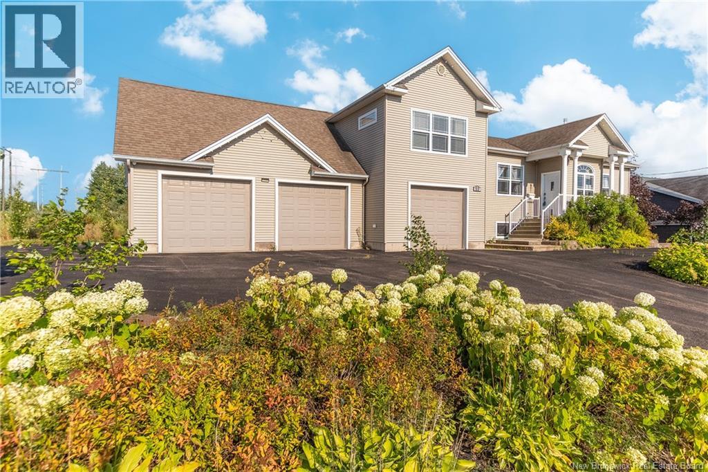 69 Whisperwood Drive, Moncton, New Brunswick  E1G 0P7 - Photo 2 - NB137964