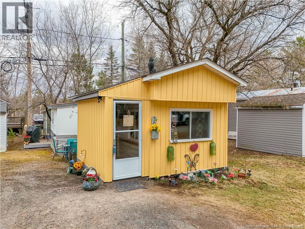 30 Needle Court, Fredericton, New Brunswick  E3A 6R7 - Photo 2 - NB137624