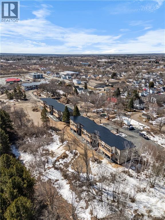 1300 Golden Park Circle Unit# 5, Bathurst, New Brunswick  E2A 1V1 - Photo 9 - NB138016