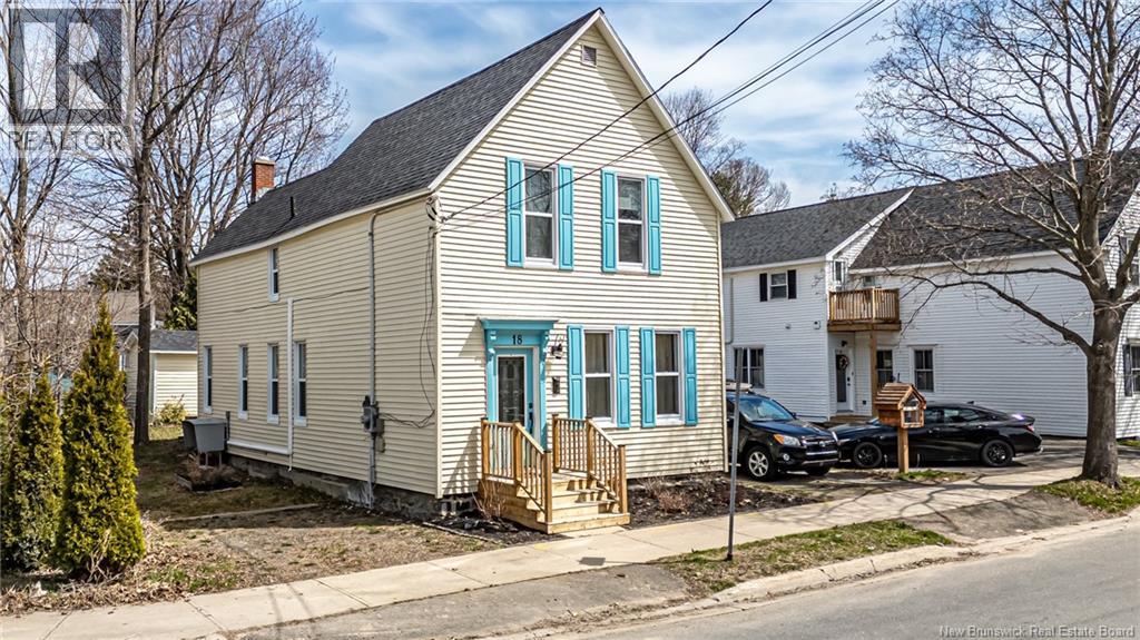18 Shore Street, Fredericton, New Brunswick