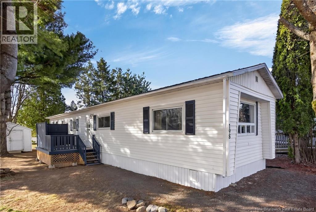 198 Moore Street, Lincoln, New Brunswick  E3B 8L8 - Photo 2 - NB138196