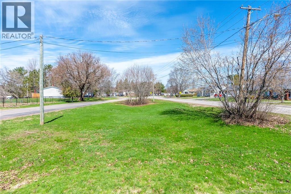 42 Stewart Avenue, Sussex, New Brunswick  E4E 2E6 - Photo 35 - NB138136