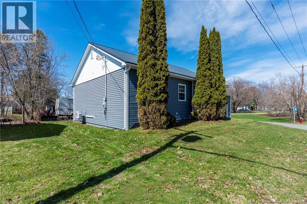 42 Stewart Avenue, Sussex, New Brunswick  E4E 2E6 - Photo 41 - NB138136