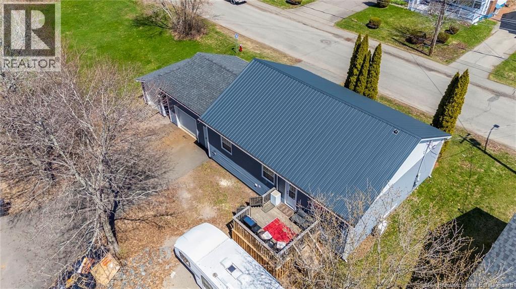 42 Stewart Avenue, Sussex, New Brunswick  E4E 2E6 - Photo 8 - NB138136