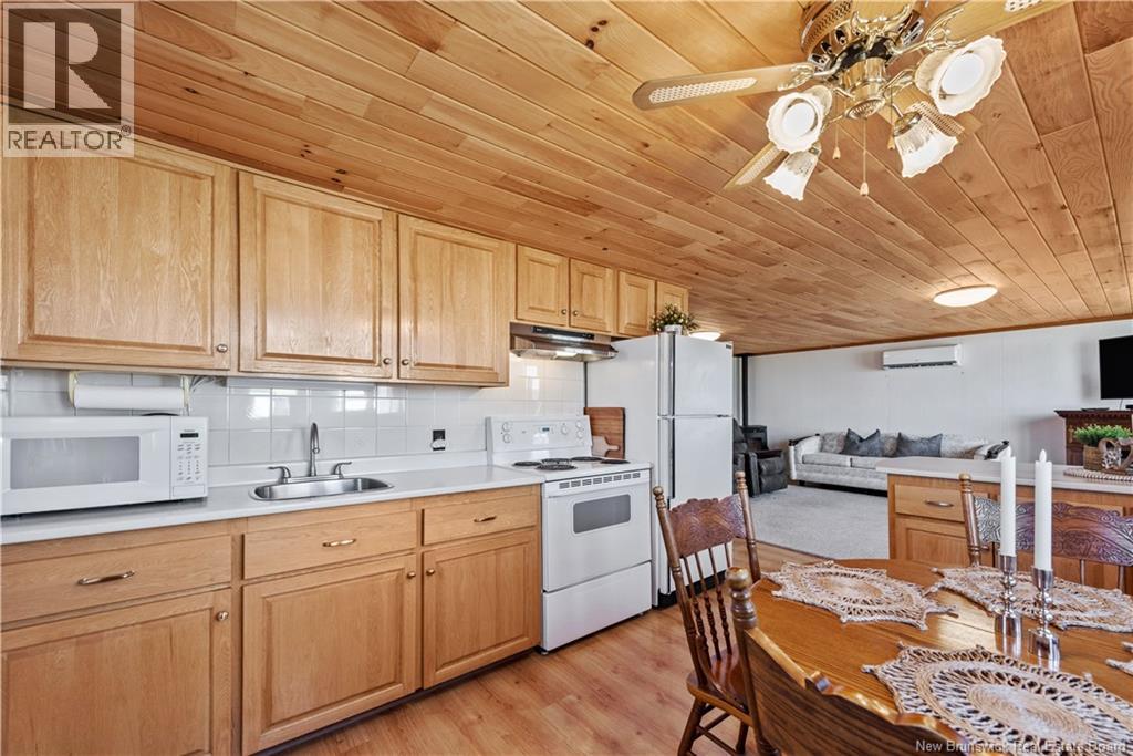 61 Baybreeze Lane, Grand-Barachois, New Brunswick  E4P 6W9 - Photo 9 - NB138236