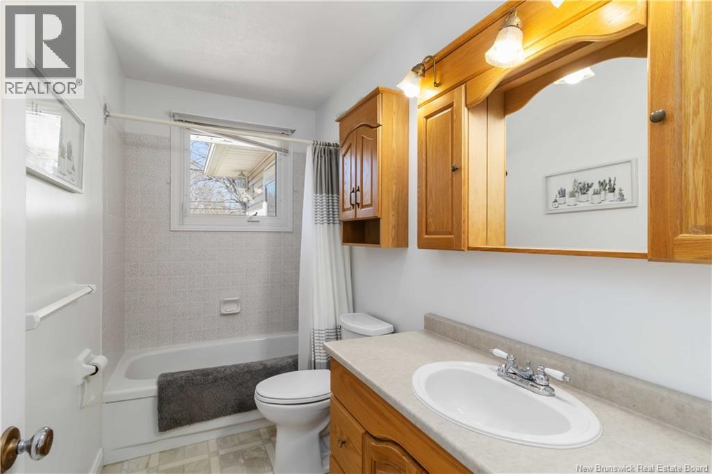 428 Gardiner Street, Oromocto, New Brunswick  E2V 1G3 - Photo 11 - NB138531