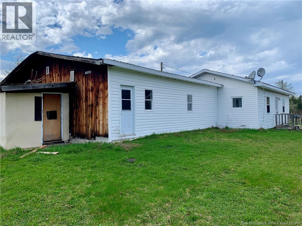 3787 Main, Belledune, New Brunswick  E8G 2K2 - Photo 5 - NB138641