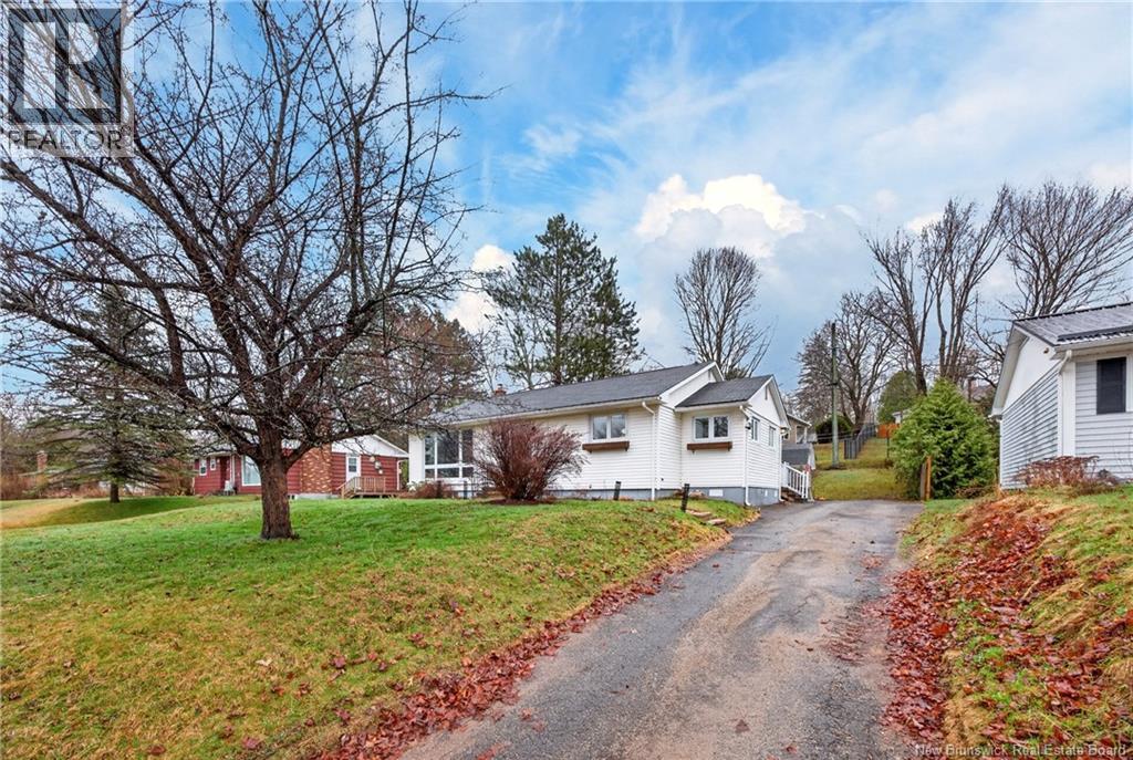 18 Birchcroft Drive, Fredericton, New Brunswick