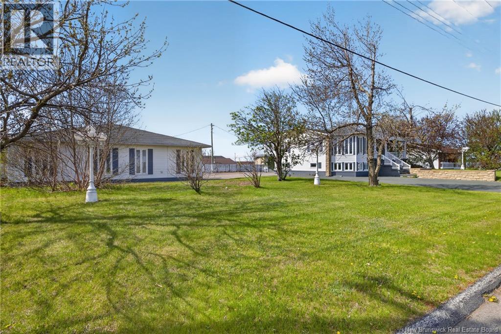 16 Rue Du Rivage, Lamèque, New Brunswick  E8T 1L5 - Photo 3 - NB138598