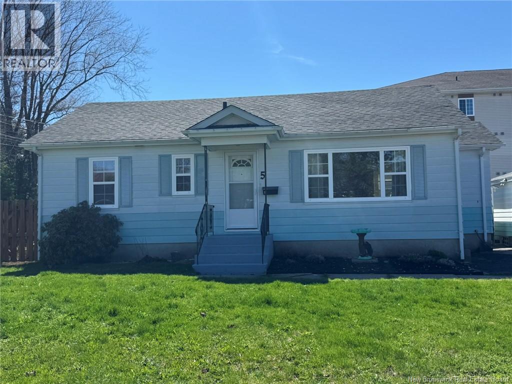 5 Wentworth Drive, Riverview, New Brunswick  E1B 2T4 - Photo 2 - NB138685