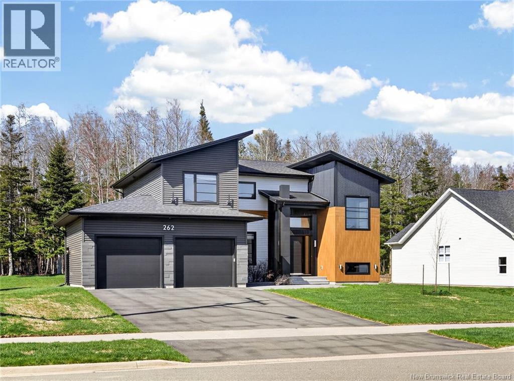 262 Yvonne, Dieppe, New Brunswick