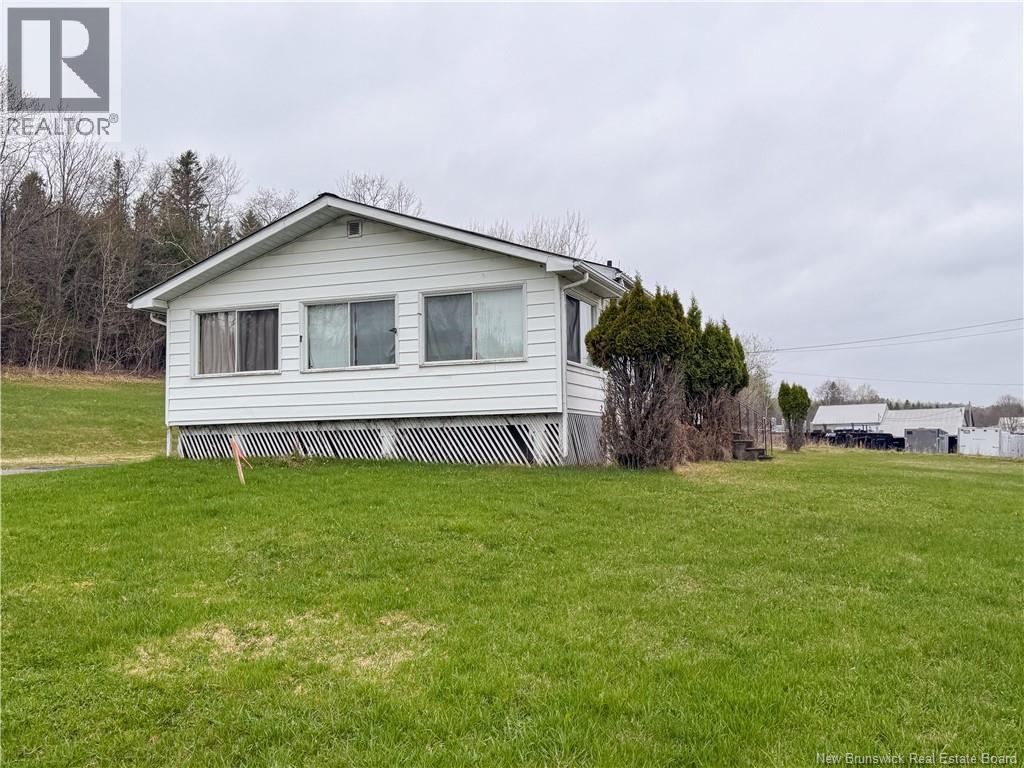205 Houlton Street, Woodstock, New Brunswick  E7M 4L7 - Photo 24 - NB138926