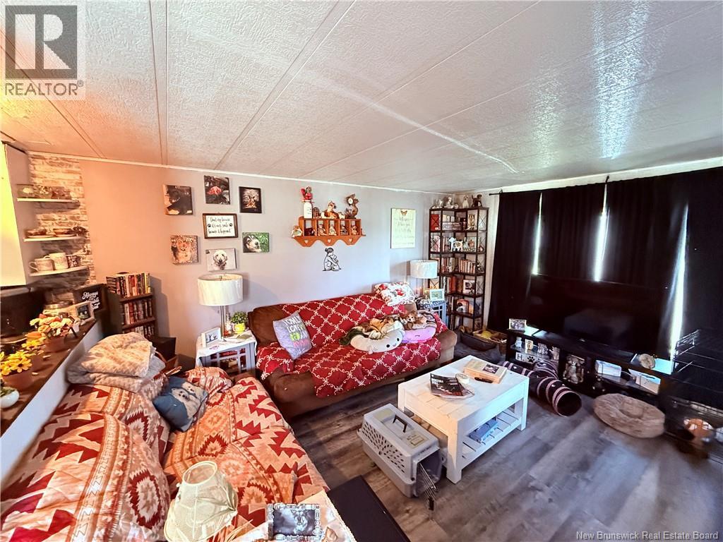 15 Clarence Crescent, Nackawic, New Brunswick E6G 1G3 - Photo 4 - NB139121