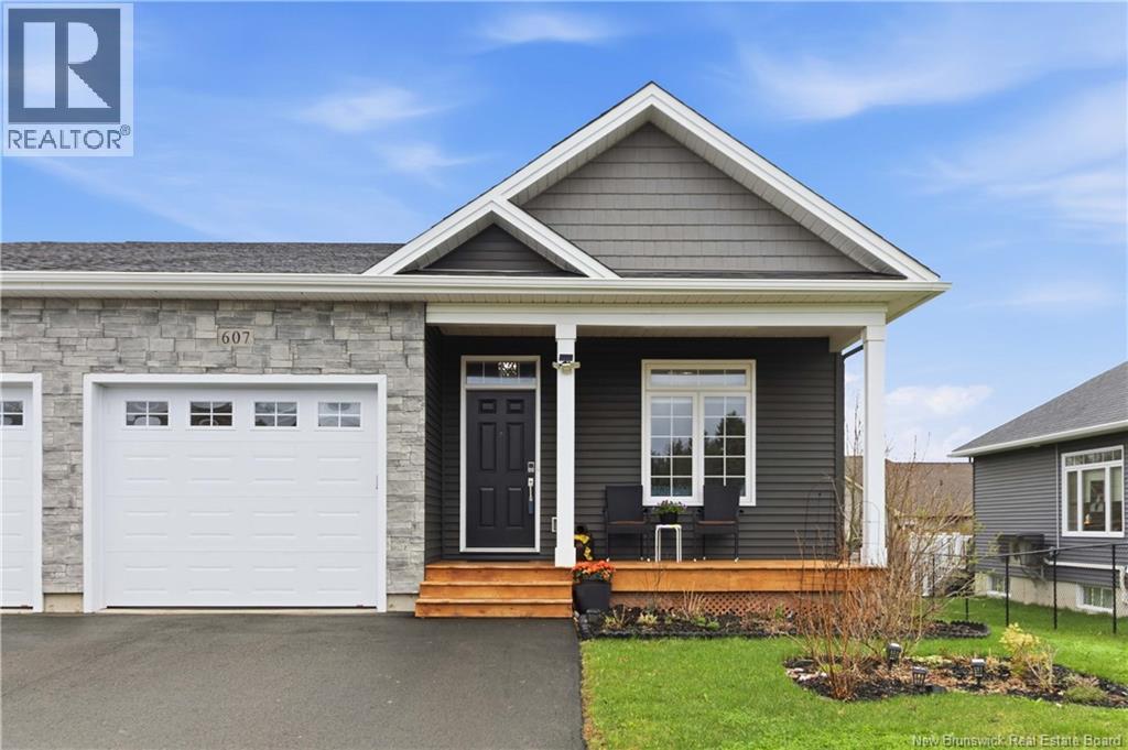 607 Royal Oaks Boulevard, Moncton, New Brunswick  E1H 0G2 - Photo 2 - NB139125