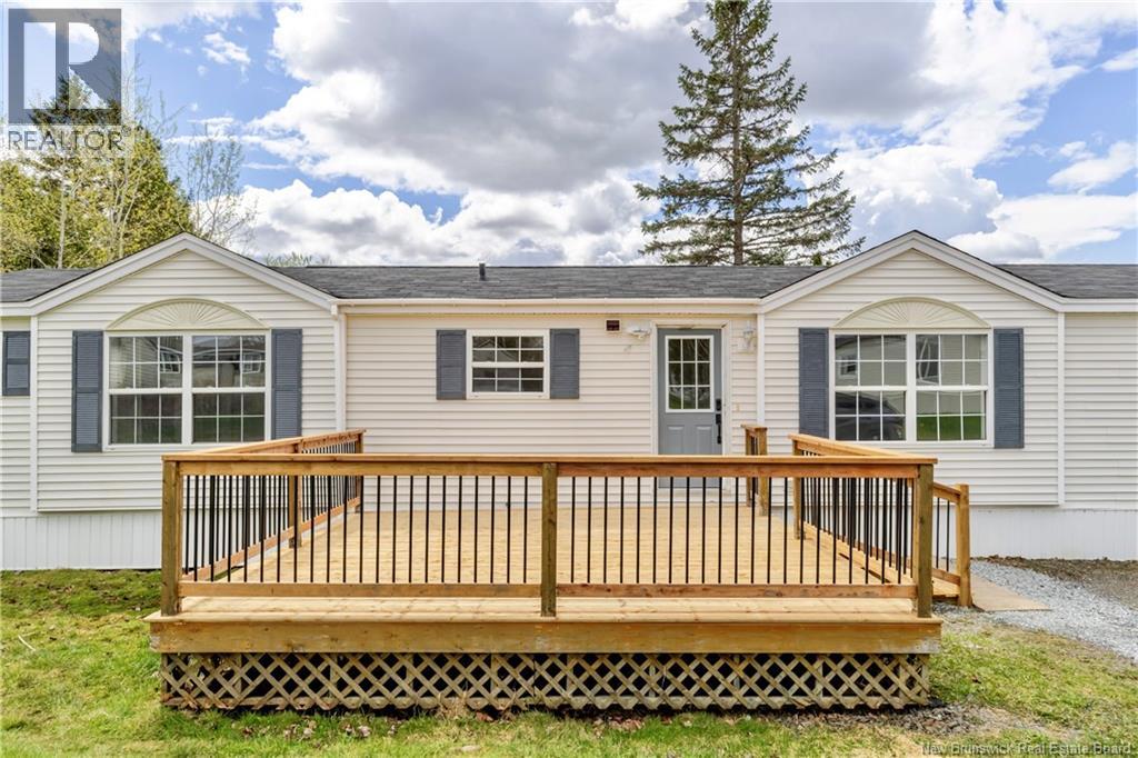 2 Veinot Street, Lincoln, New Brunswick  E3B 6T3 - Photo 3 - NB139055