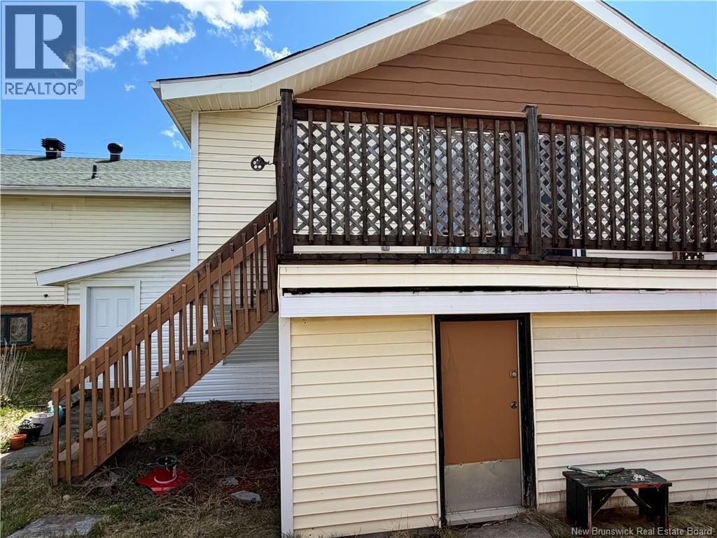 120 44 Avenue, Edmundston, New Brunswick  E3V 3A3 - Photo 6 - NB139350