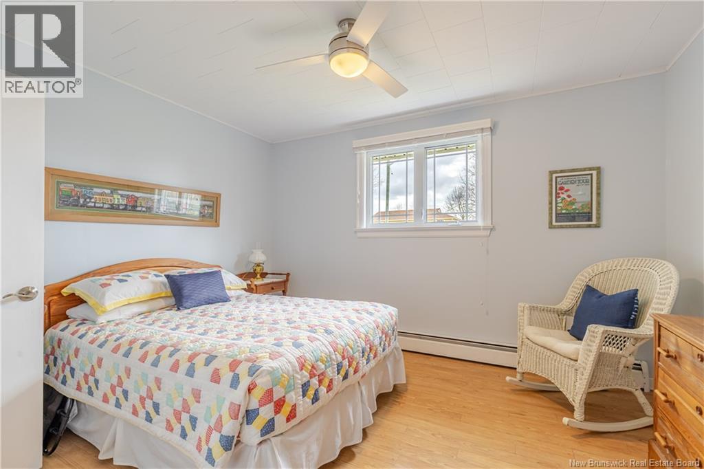 404 Glengarry Place, Fredericton, New Brunswick  E3B 5Z9 - Photo 11 - NB136845