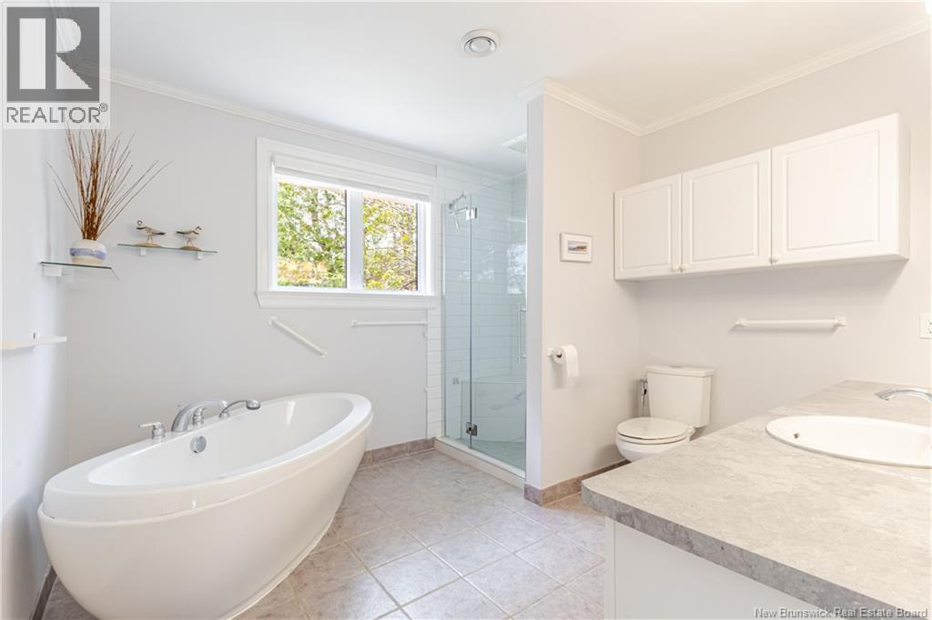 404 Glengarry Place, Fredericton, New Brunswick  E3B 5Z9 - Photo 16 - NB136845