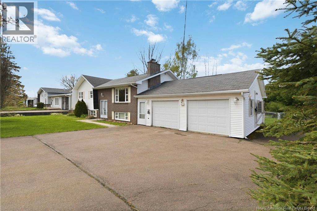227 Chartersville Road, Dieppe, New Brunswick  E1A 1K3 - Photo 3 - NB138894