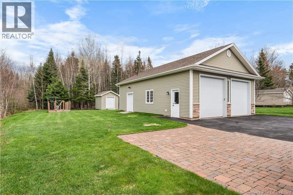 103 Bonaventure Street, Dieppe, New Brunswick  E1A 0Z8 - Photo 4 - NB139421