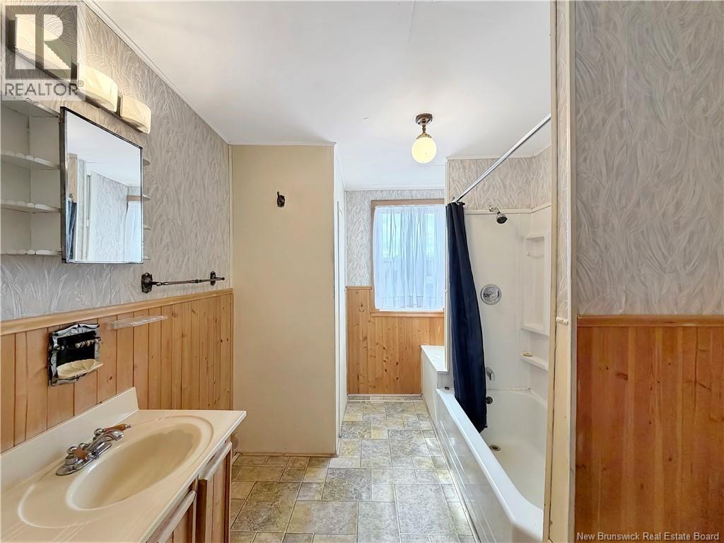256 Guilford Street, Saint John, New Brunswick  E2M 1W1 - Photo 20 - NB139636