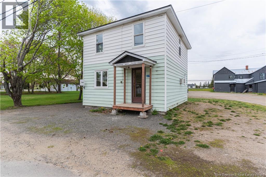 37 Rue Centrale, Rogersville, New Brunswick  E4Y 2G6 - Photo 2 - NB139809