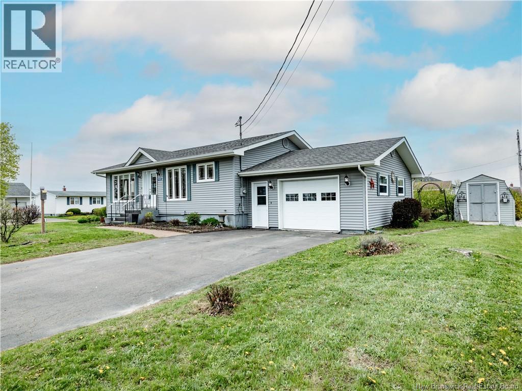9305 Main Street, Richibucto, New Brunswick  E4W 4B5 - Photo 2 - NB136797