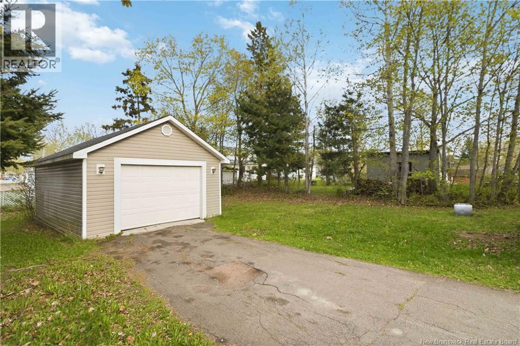 205 Broadway Street, Moncton, New Brunswick  E1A 3Y3 - Photo 36 - NB139307